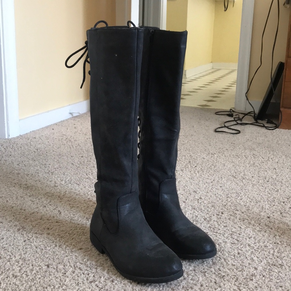 Dark gray lace up black boots